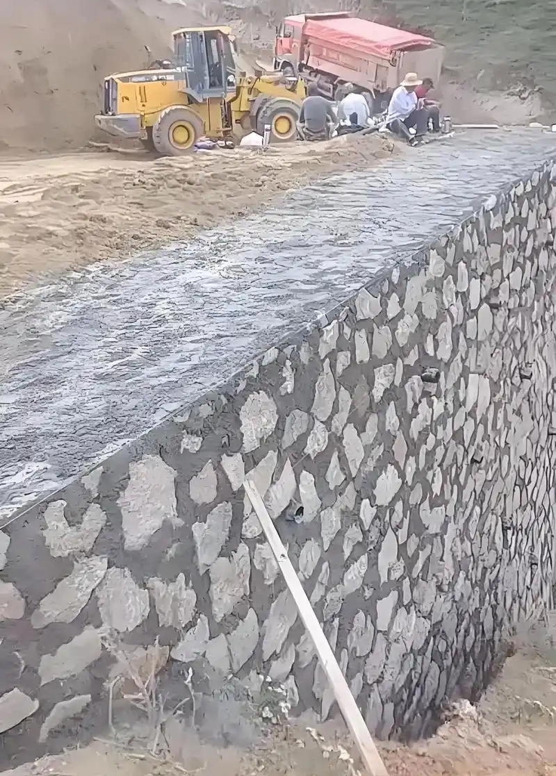 忻州岢岚县边坡加固